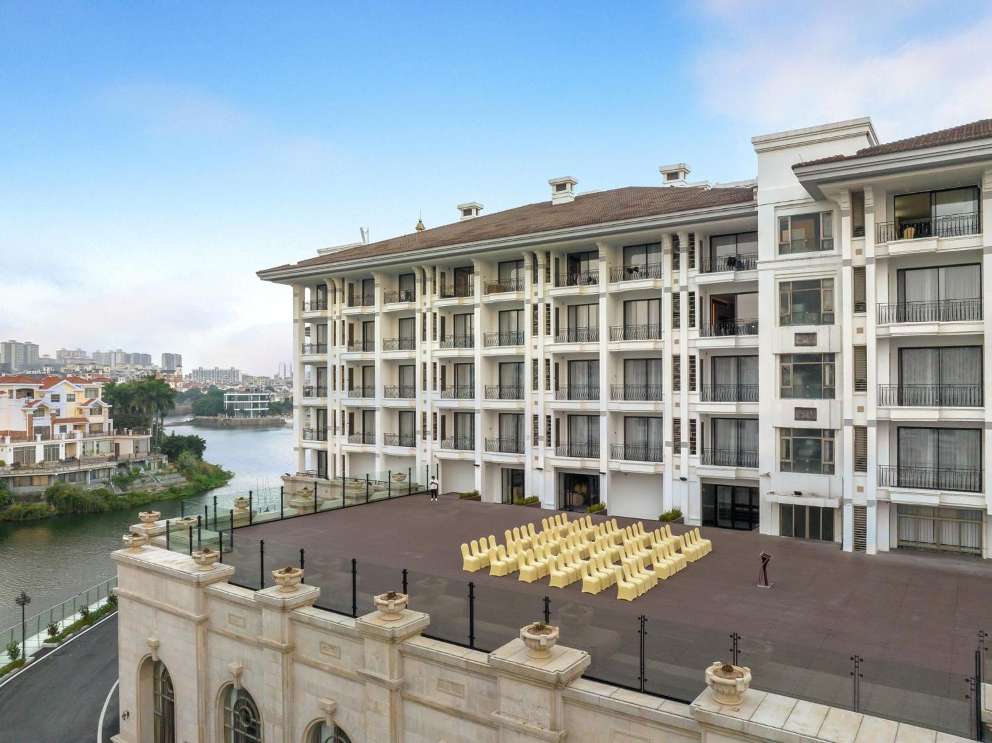 Four Points By Sheraton Yangjiang City Center ภายนอก รูปภาพ