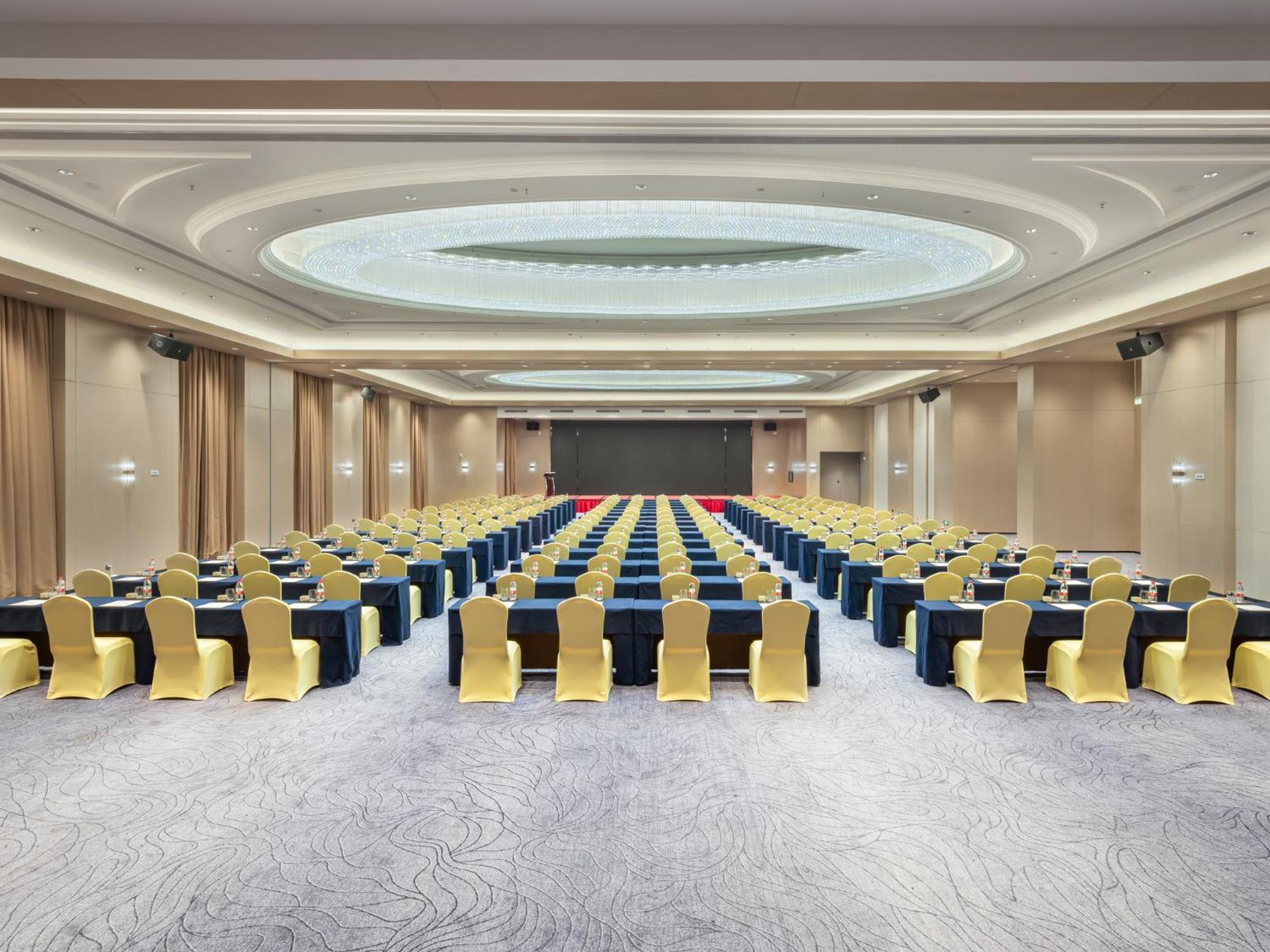Four Points By Sheraton Yangjiang City Center ภายนอก รูปภาพ