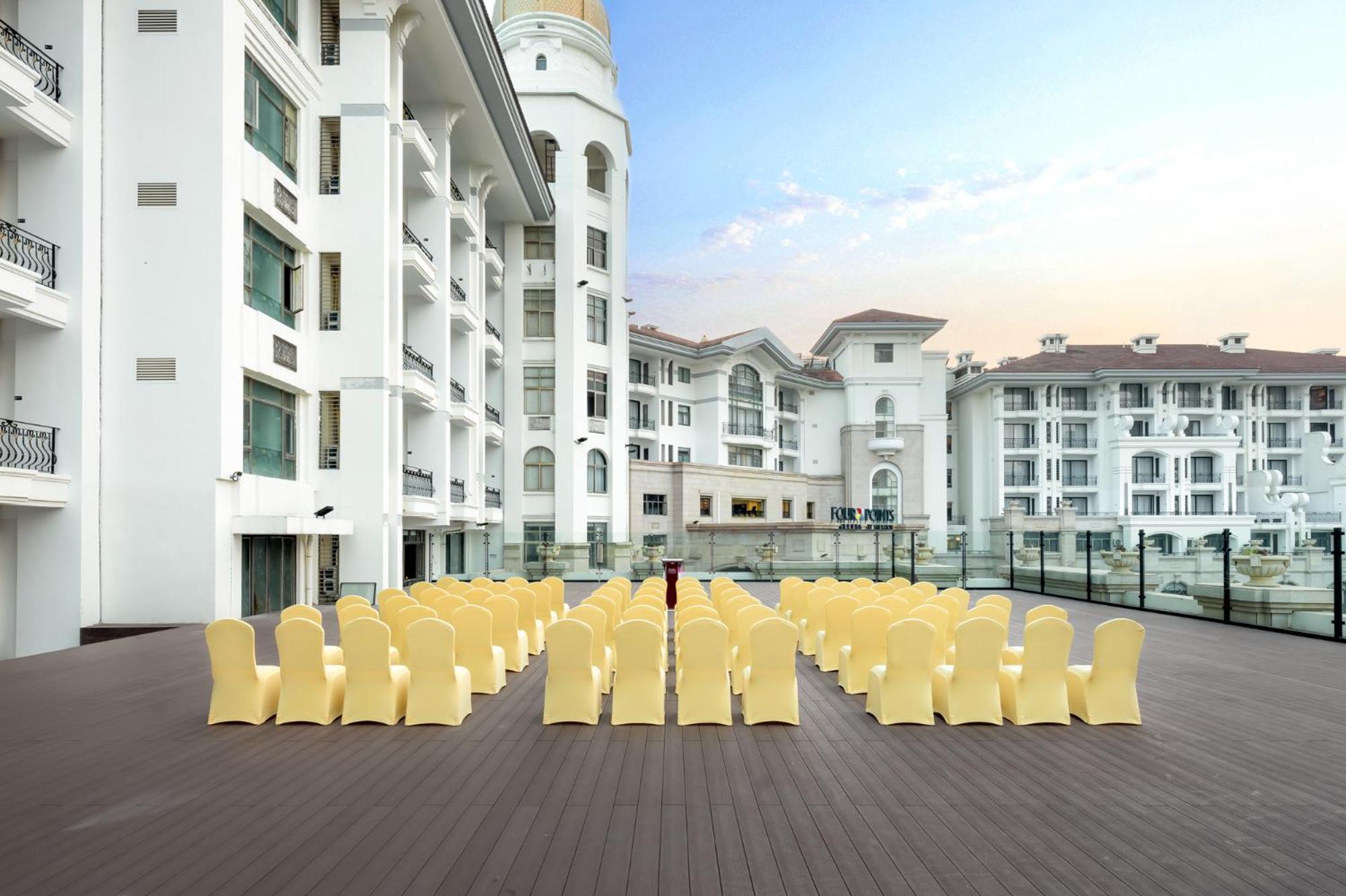 Four Points By Sheraton Yangjiang City Center ภายนอก รูปภาพ