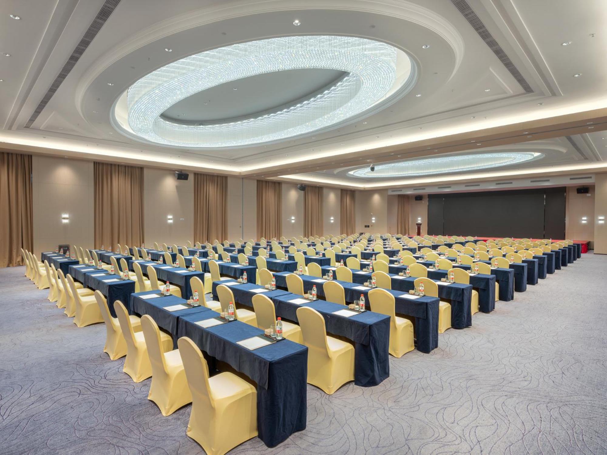 Four Points By Sheraton Yangjiang City Center ภายนอก รูปภาพ